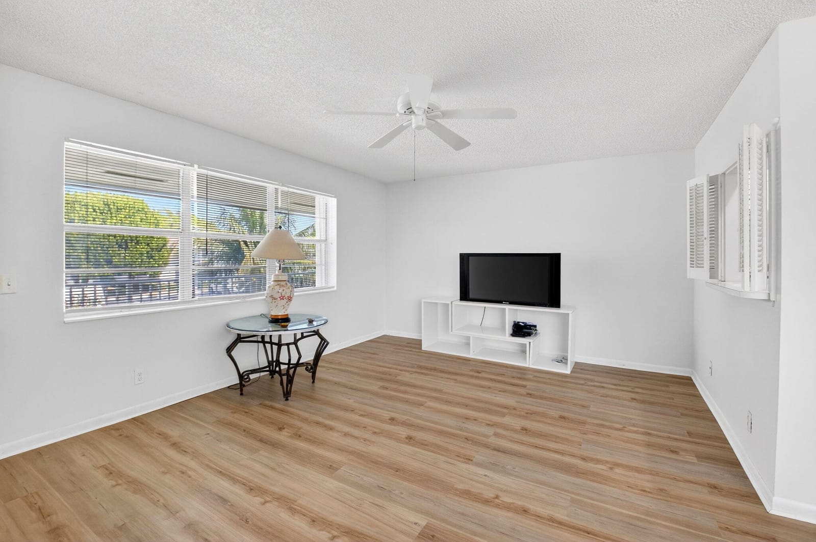 480 Horizon W 205, Boynton Beach, FL 33435 photo 17