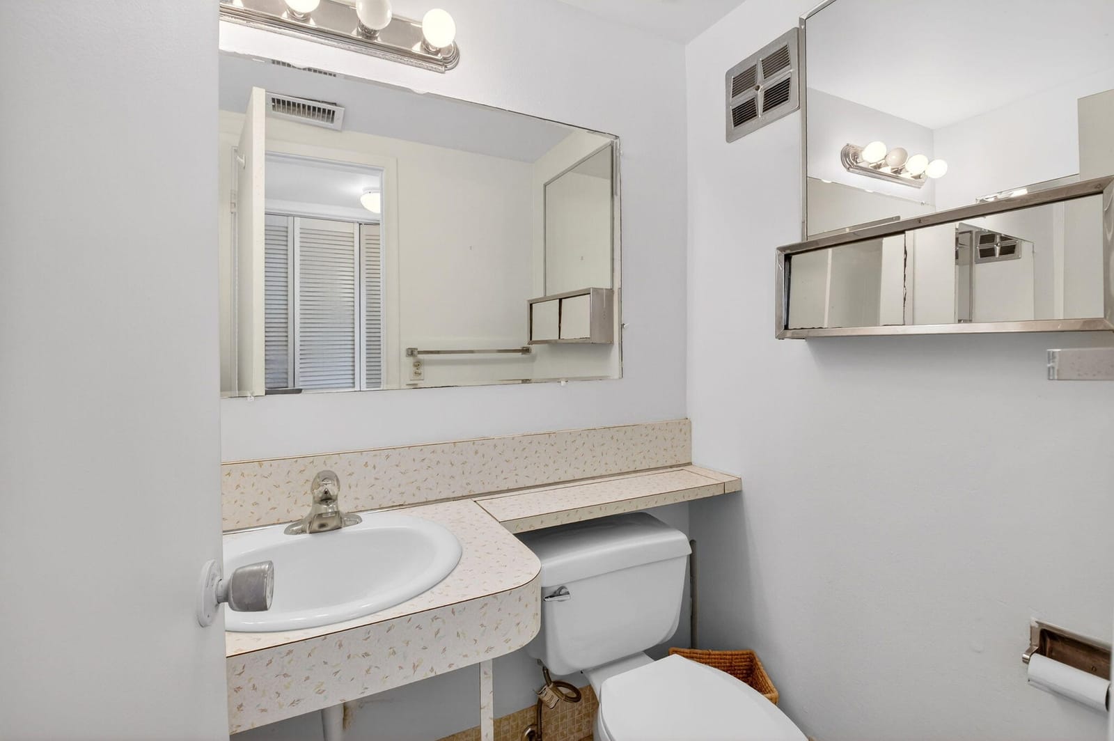 480 Horizon W 205, Boynton Beach, FL 33435 photo 21