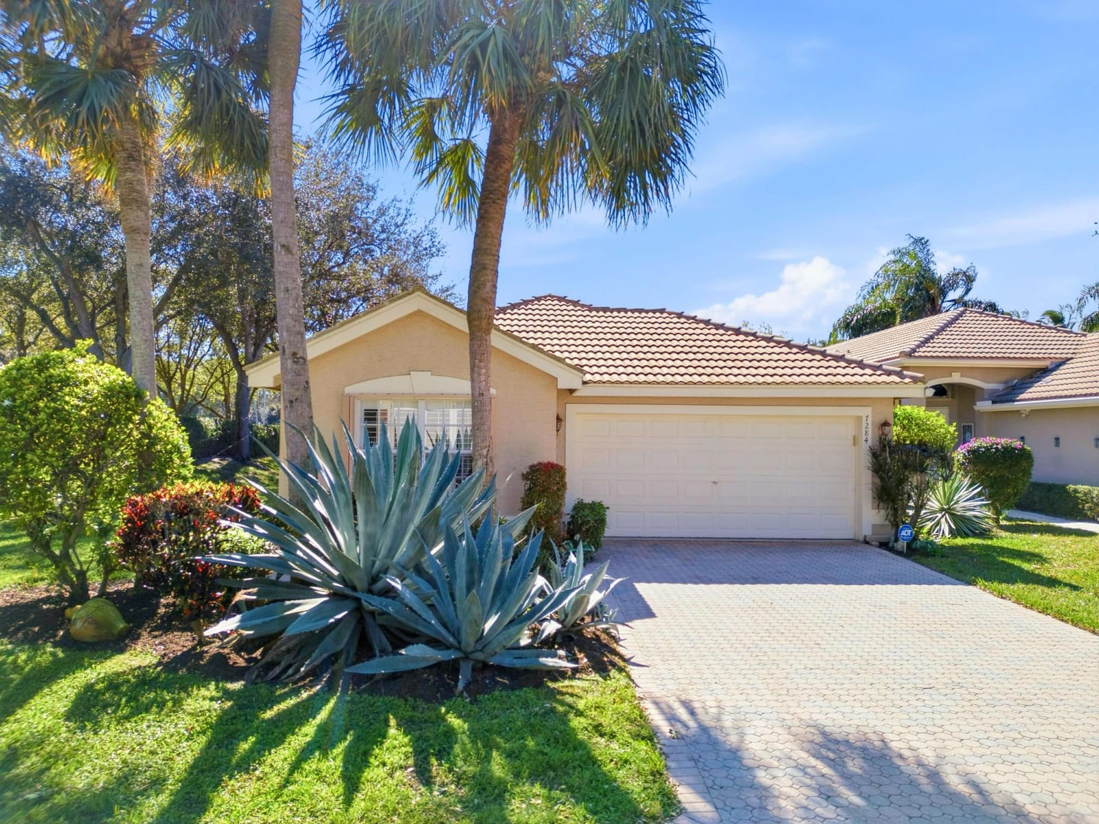 7284 W Mercada Way, Delray Beach, FL 33446