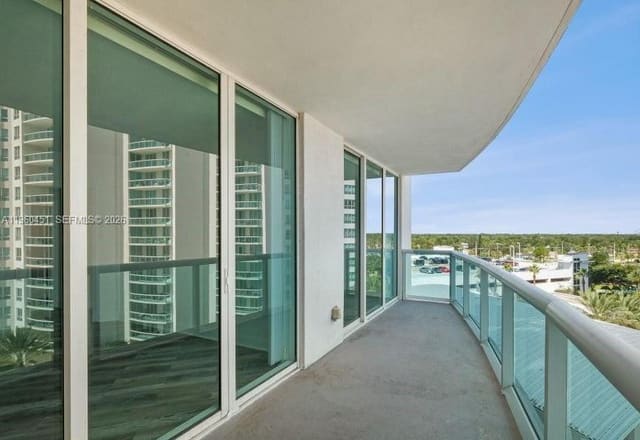 231 Riverside Dr Holly Hill 1-708 708, Daytona Beach, FL 32117