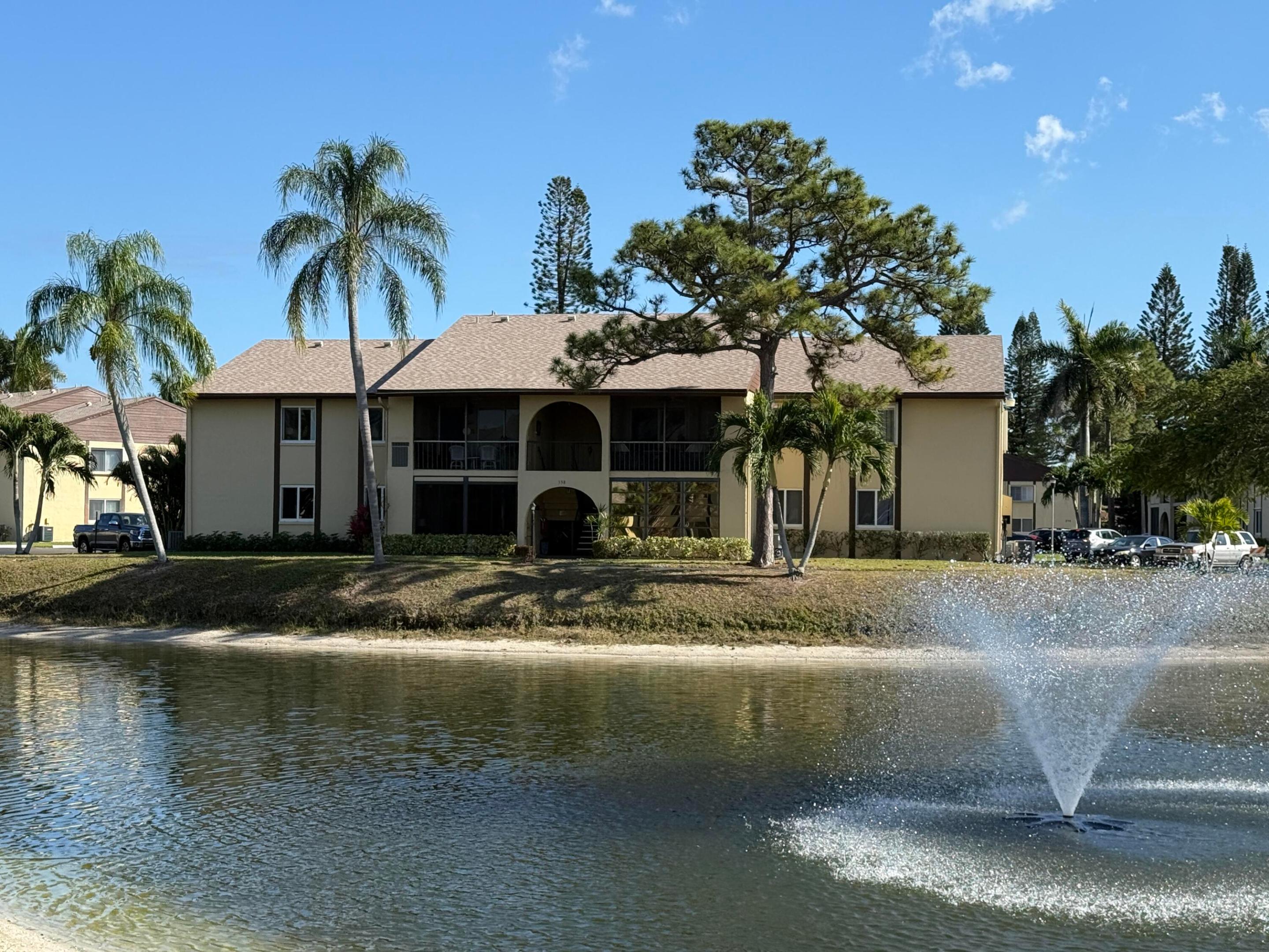 338 Pine Ridge Circle B-2, Greenacres, FL 33463, Greenacres