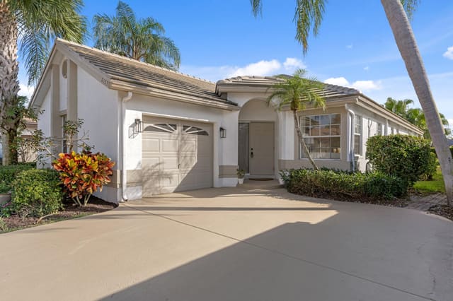 6153 Bay Isles Drive, sold in Sawgrass Lakes Homes, Boynton Beach, FL