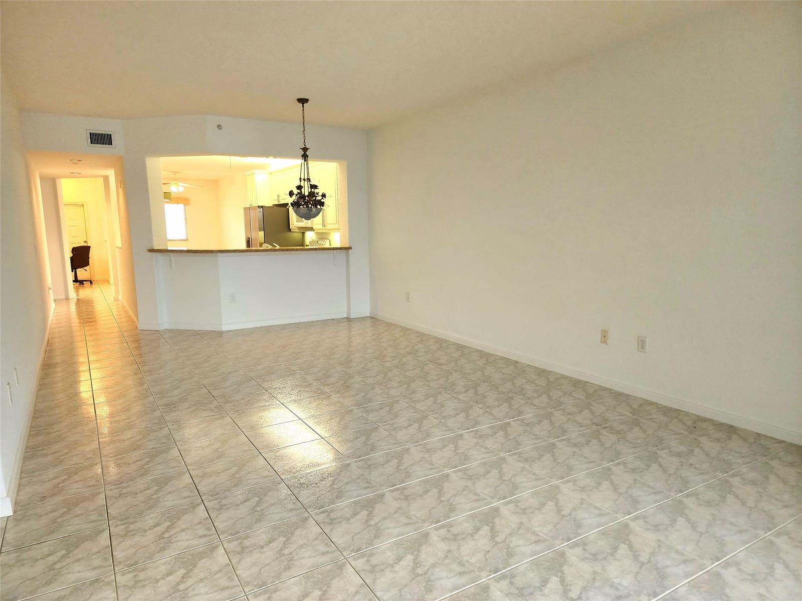 7727 Southampton Terrace 205 — photo 12