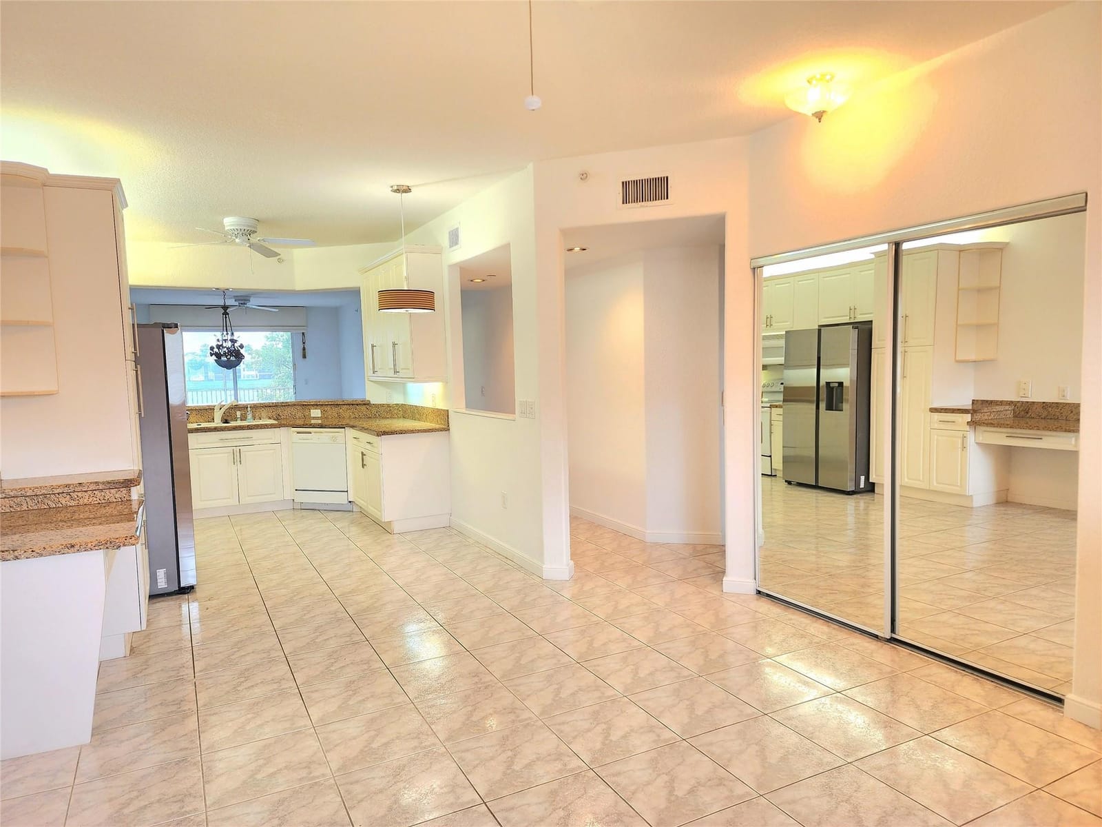 7727 Southampton Terrace 205 — photo 10