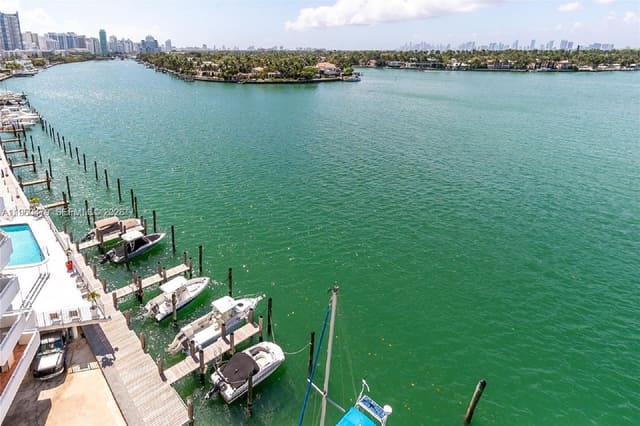6830 Indian Creek Dr 8e 8E, sold in Indian Cr Cl Marina Condo, Miami Beach, FL