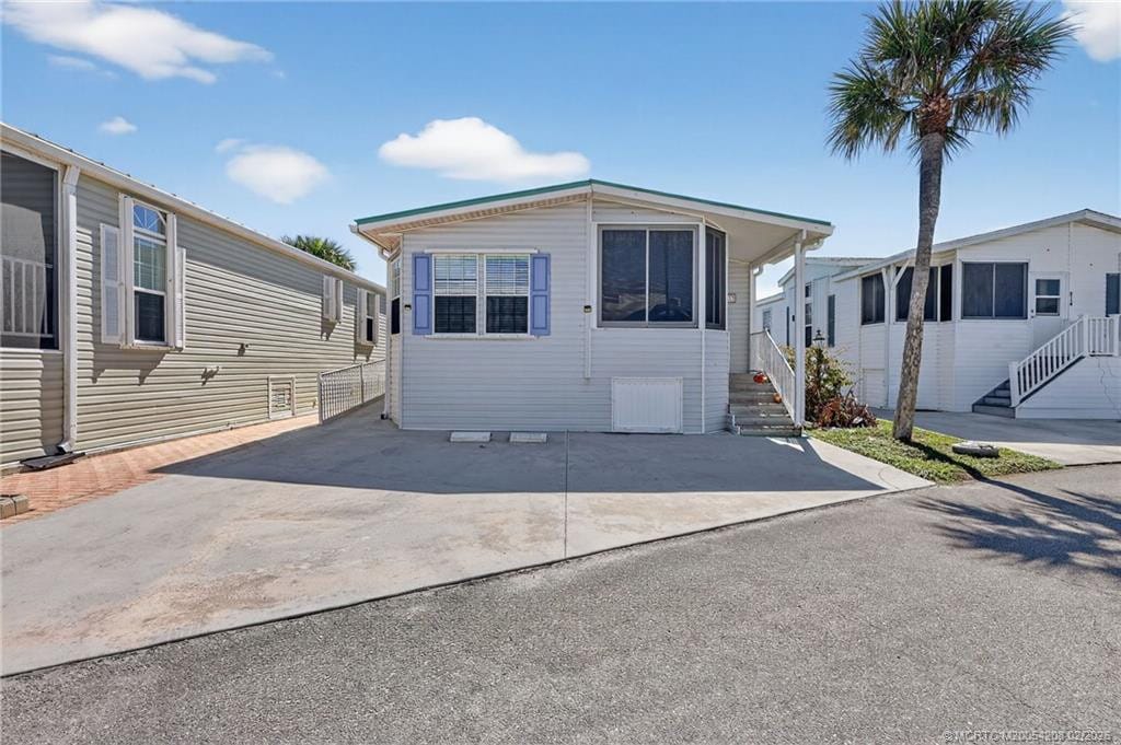 2115 Nettles Boulevard