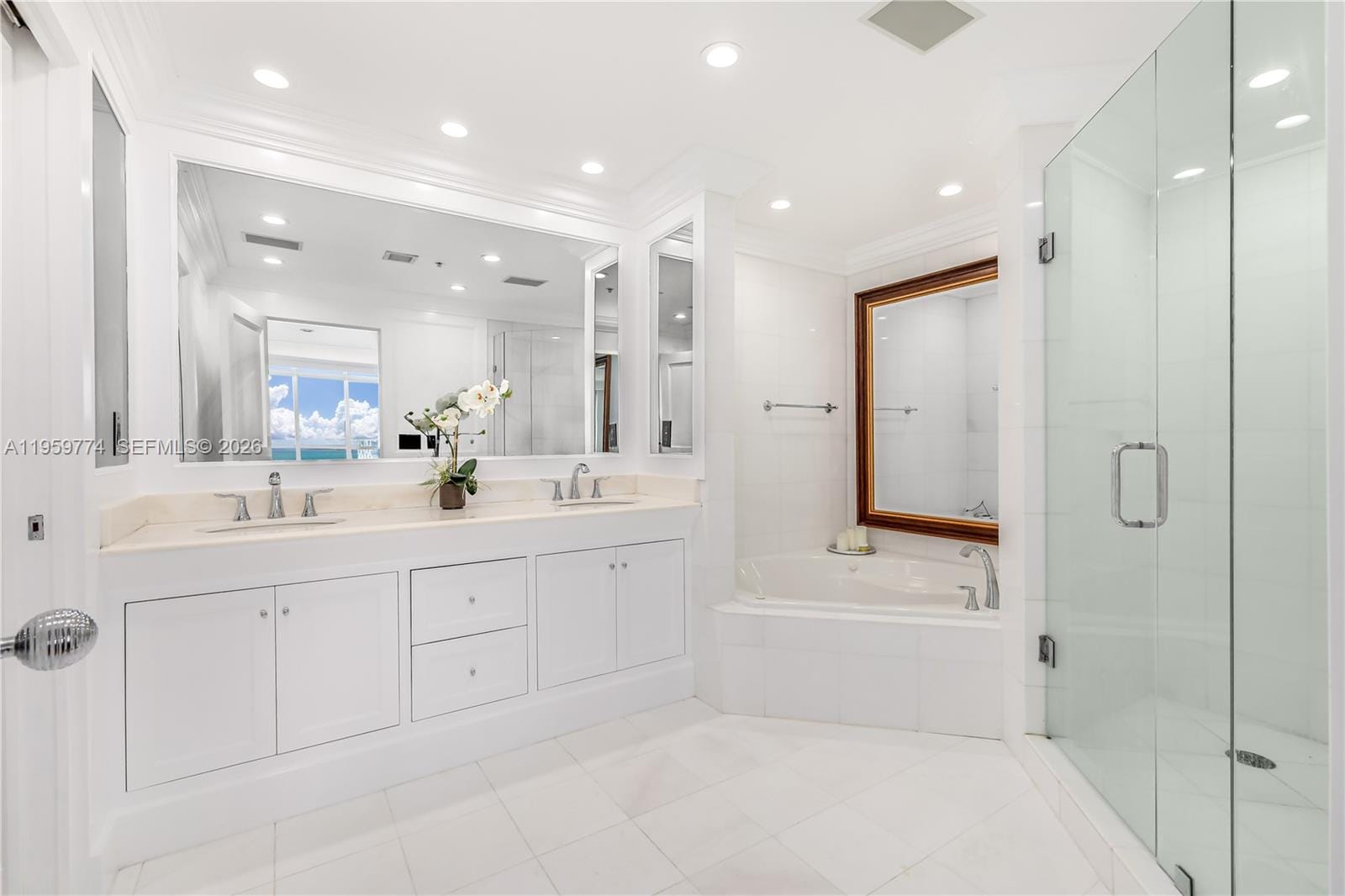 1900 Sunset Harbour Drive PH03 — photo 12
