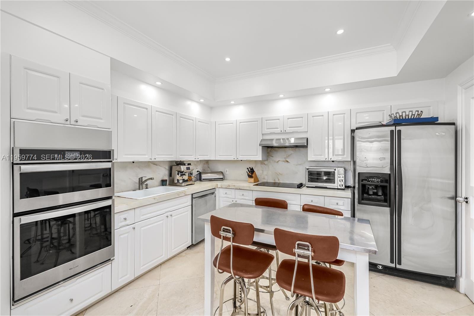 1900 Sunset Harbour Drive PH03 — photo 6