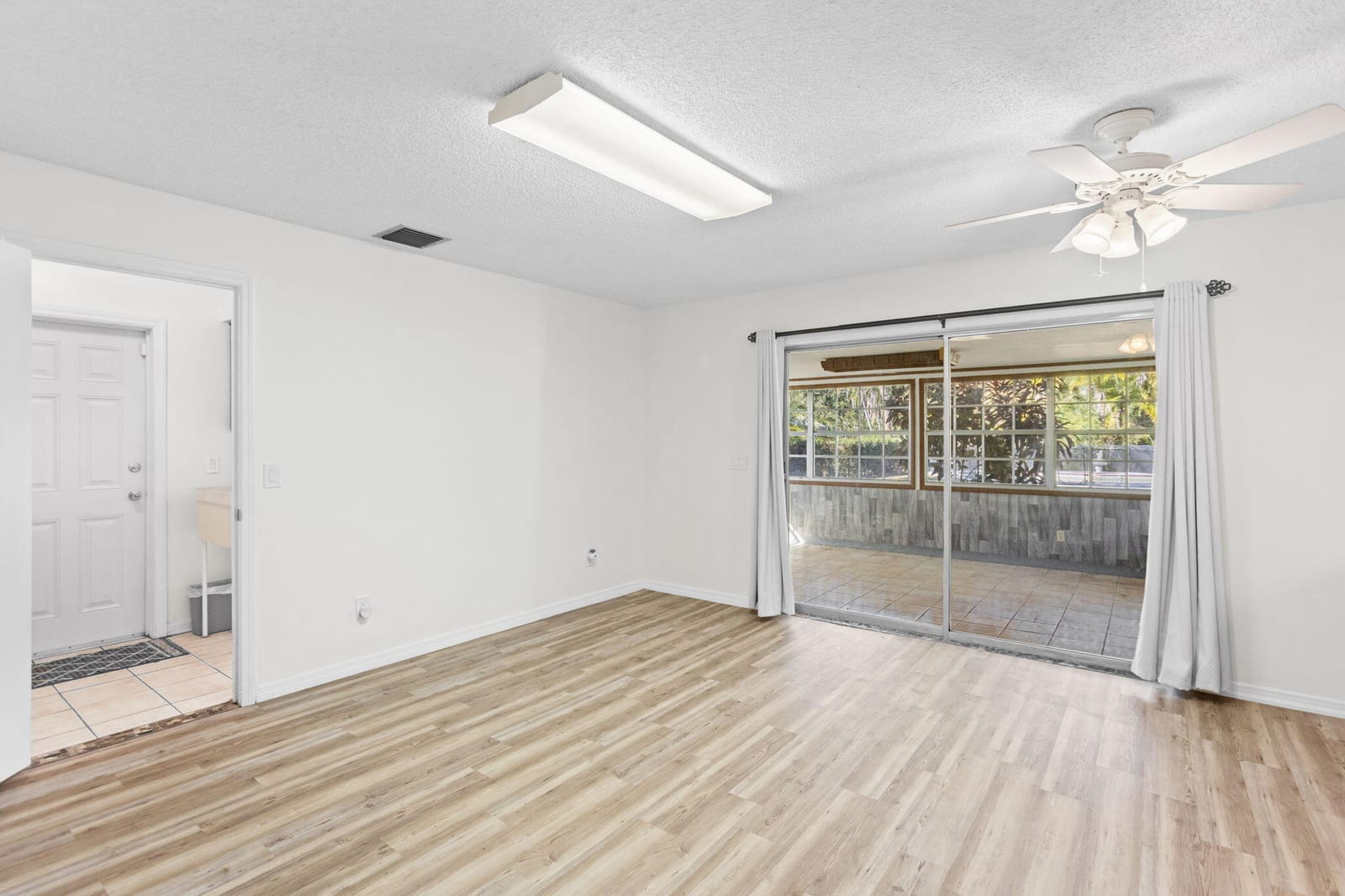 2902 Grove Drive, Fort Pierce, FL 34981 photo 11