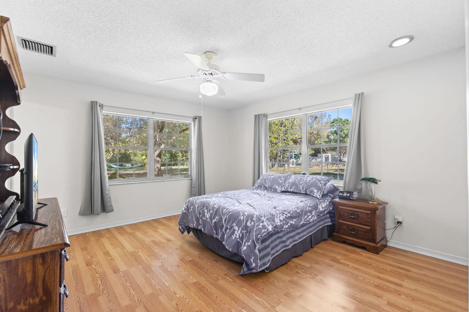 2902 Grove Drive, Fort Pierce, FL 34981 photo 12