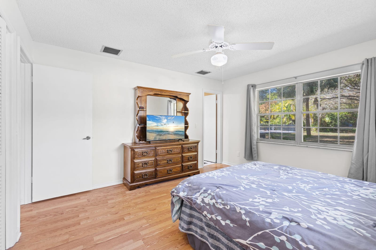 2902 Grove Drive, Fort Pierce, FL 34981 photo 13