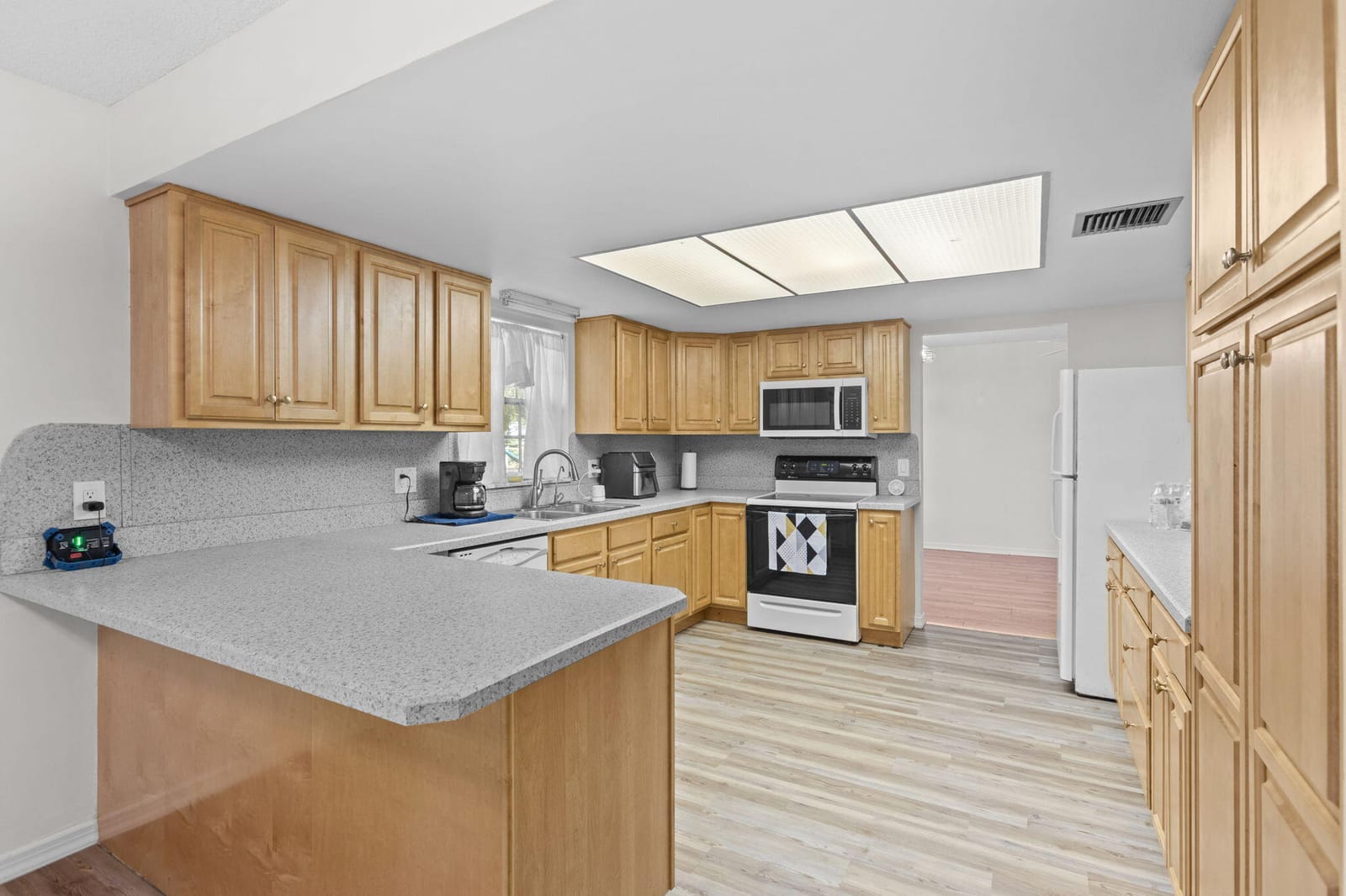 2902 Grove Drive, Fort Pierce, FL 34981 photo 8