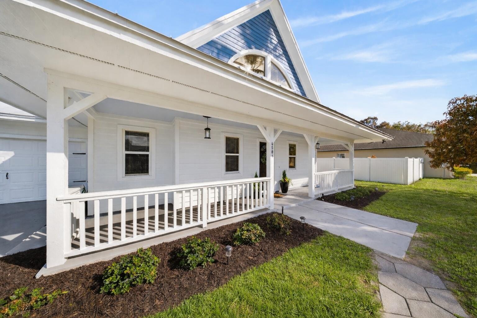 4581 SW Uleta Street — photo 4