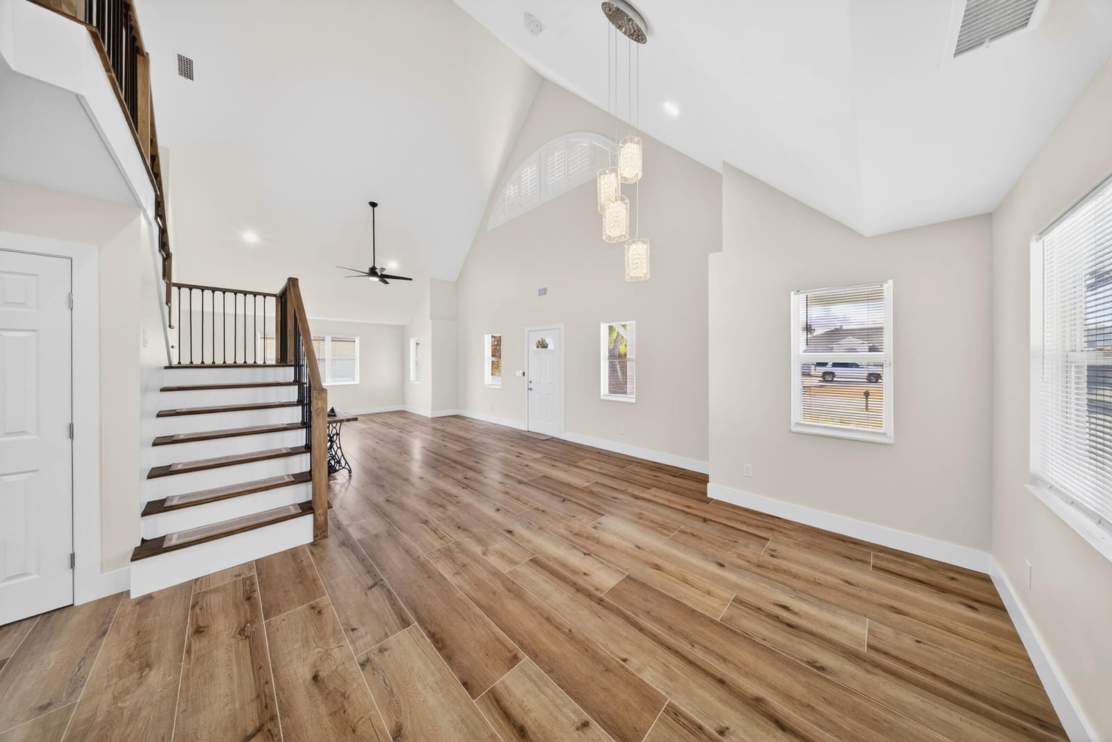 4581 SW Uleta Street — photo 8