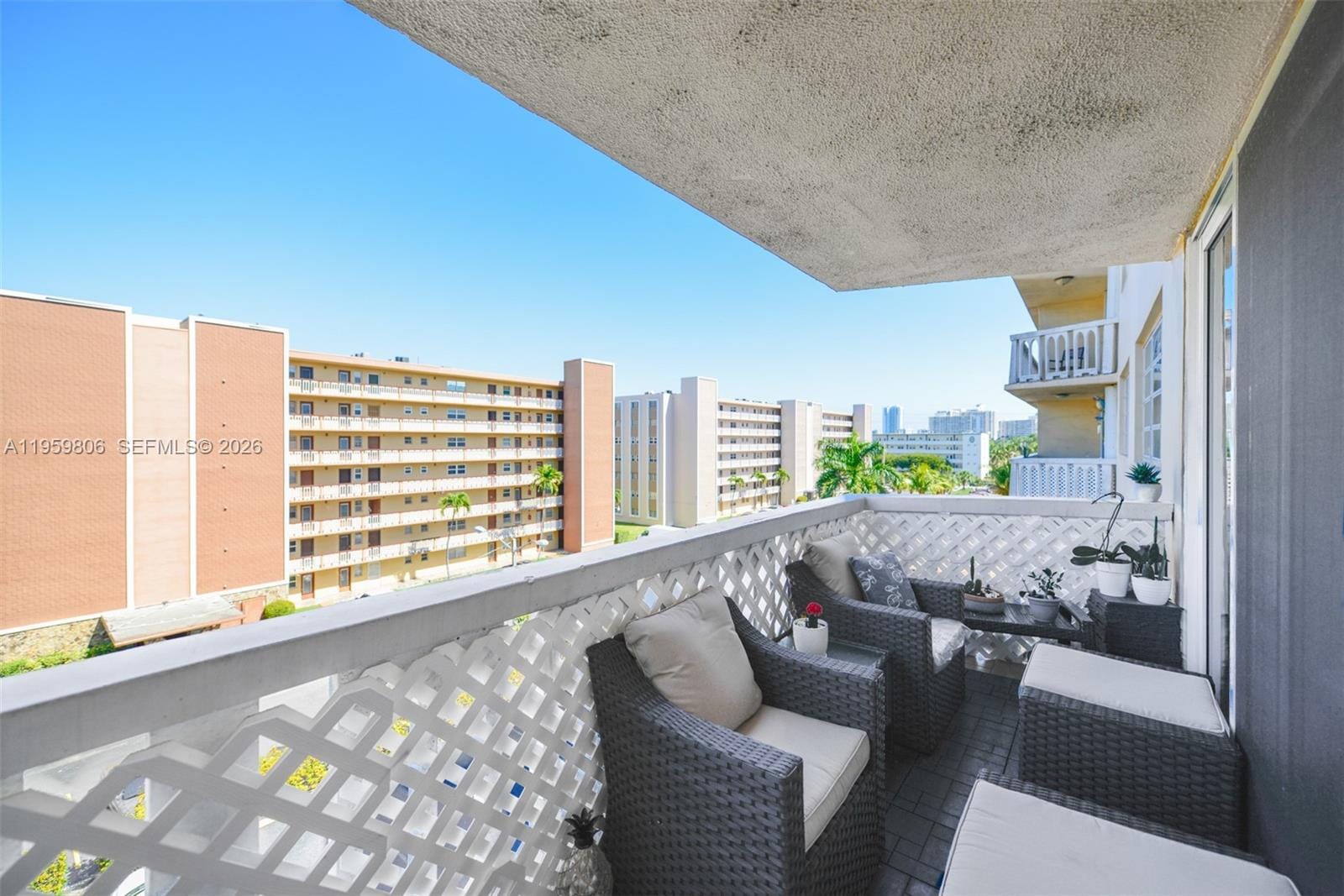 400 NE 12th Avenue 505, Hallandale Beach, FL 33009 photo 14