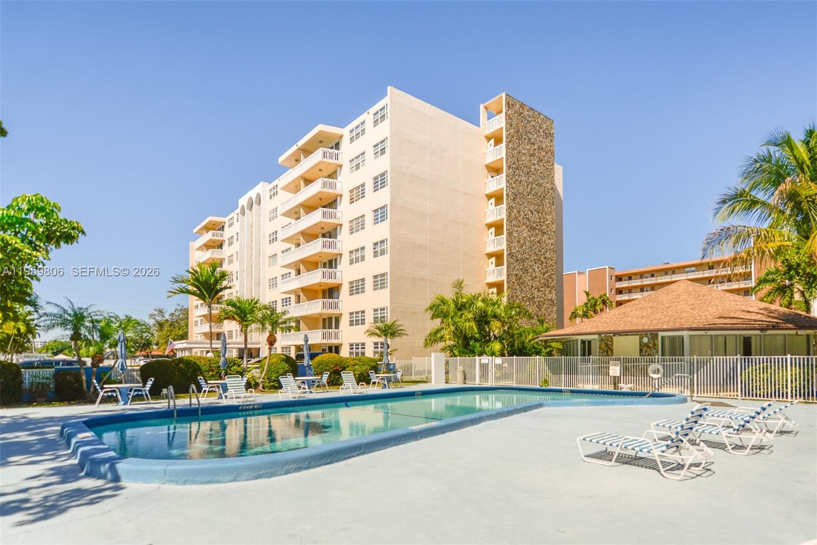 400 NE 12th Avenue 505, Hallandale Beach, FL 33009 photo 19