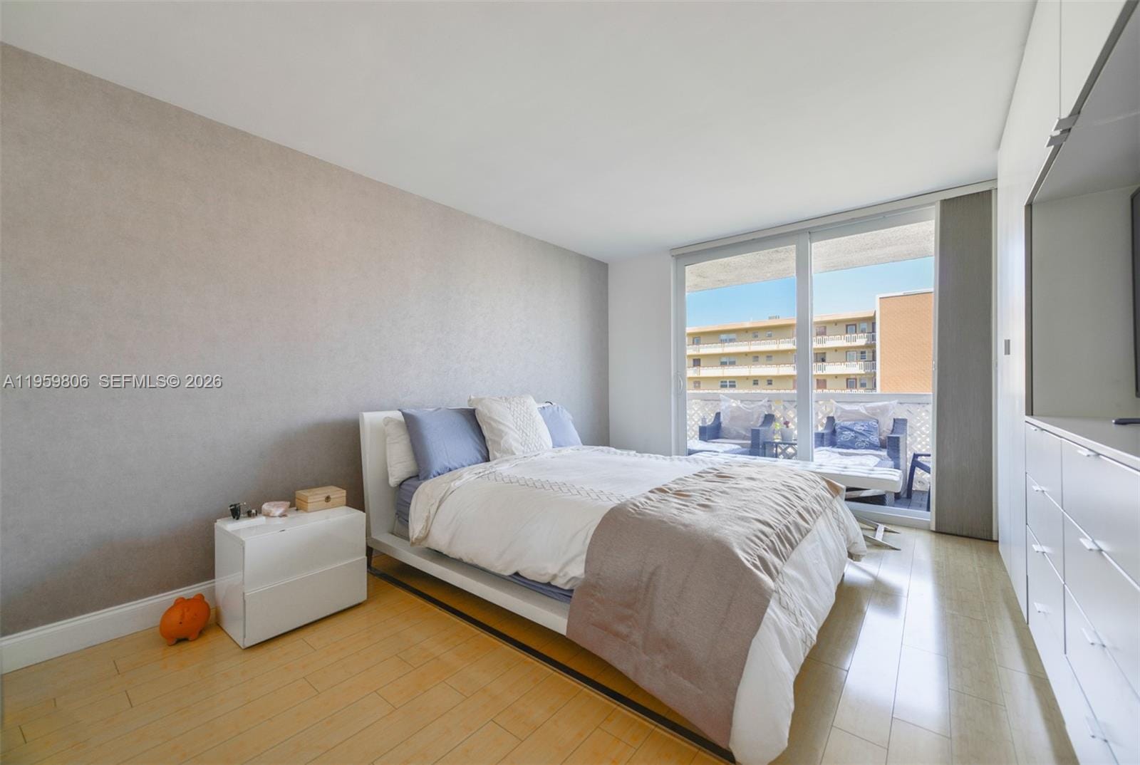 400 NE 12th Avenue 505, Hallandale Beach, FL 33009 photo 10