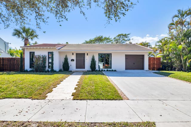 350 Colonial Road, sold in Broadmoor Sec 1, West Palm Beach, FL