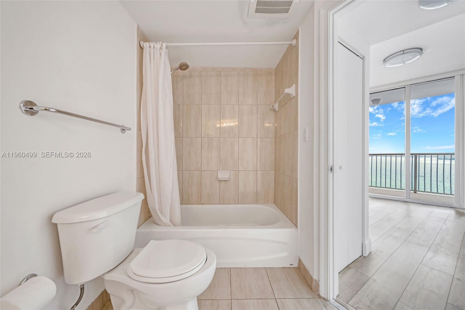 1750 N Bayshore Drive 2001, Miami, FL 33132 photo 21