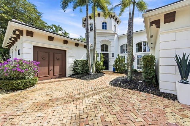 1122 San Michele Way, sold in San Michele, Palm Beach Gardens, FL