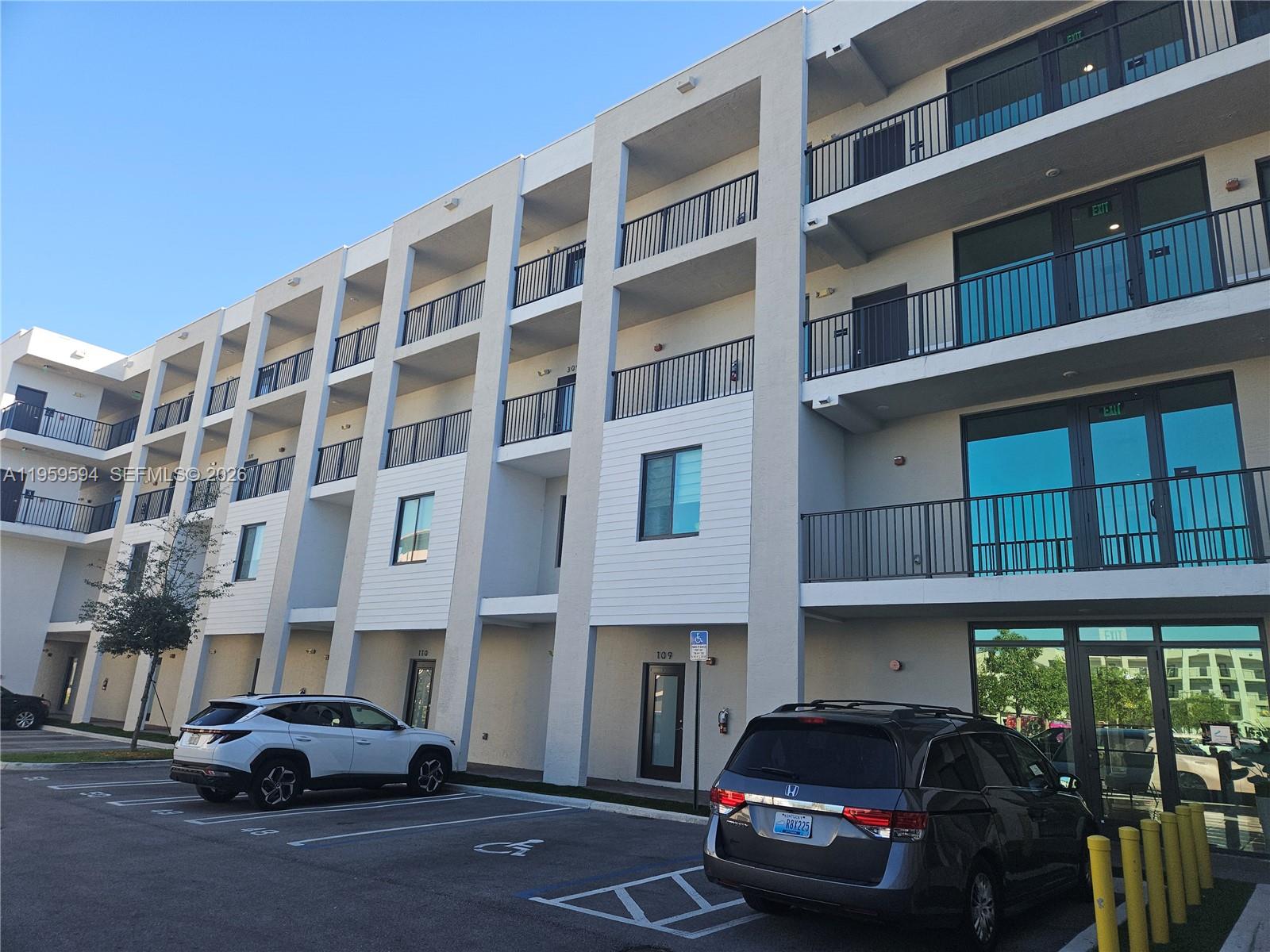8001 NW 41st Street F206, Doral, FL 33166, Doral