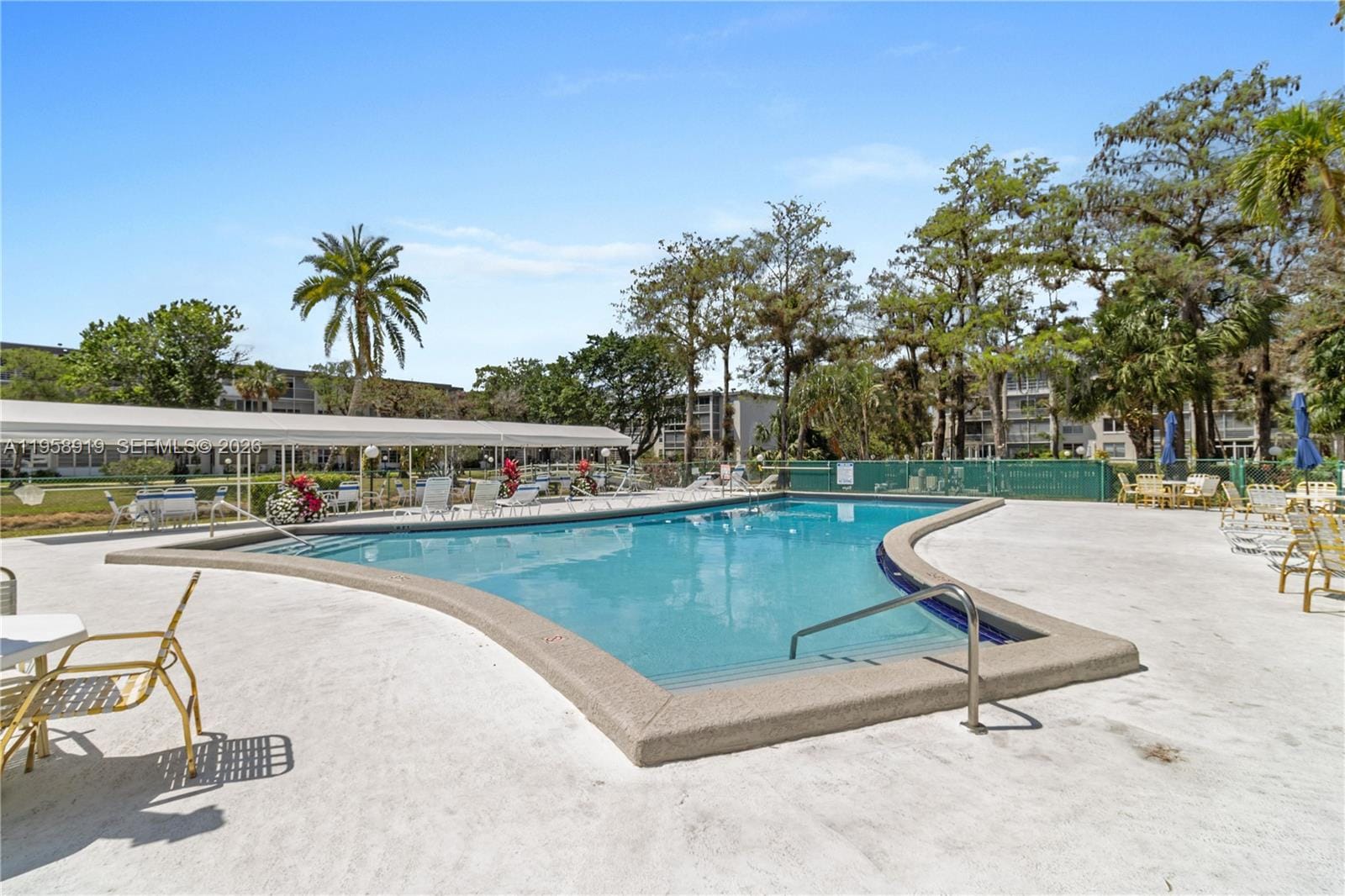 4850 NW 29th Court 423, Lauderdale Lakes, FL 33313 photo 3
