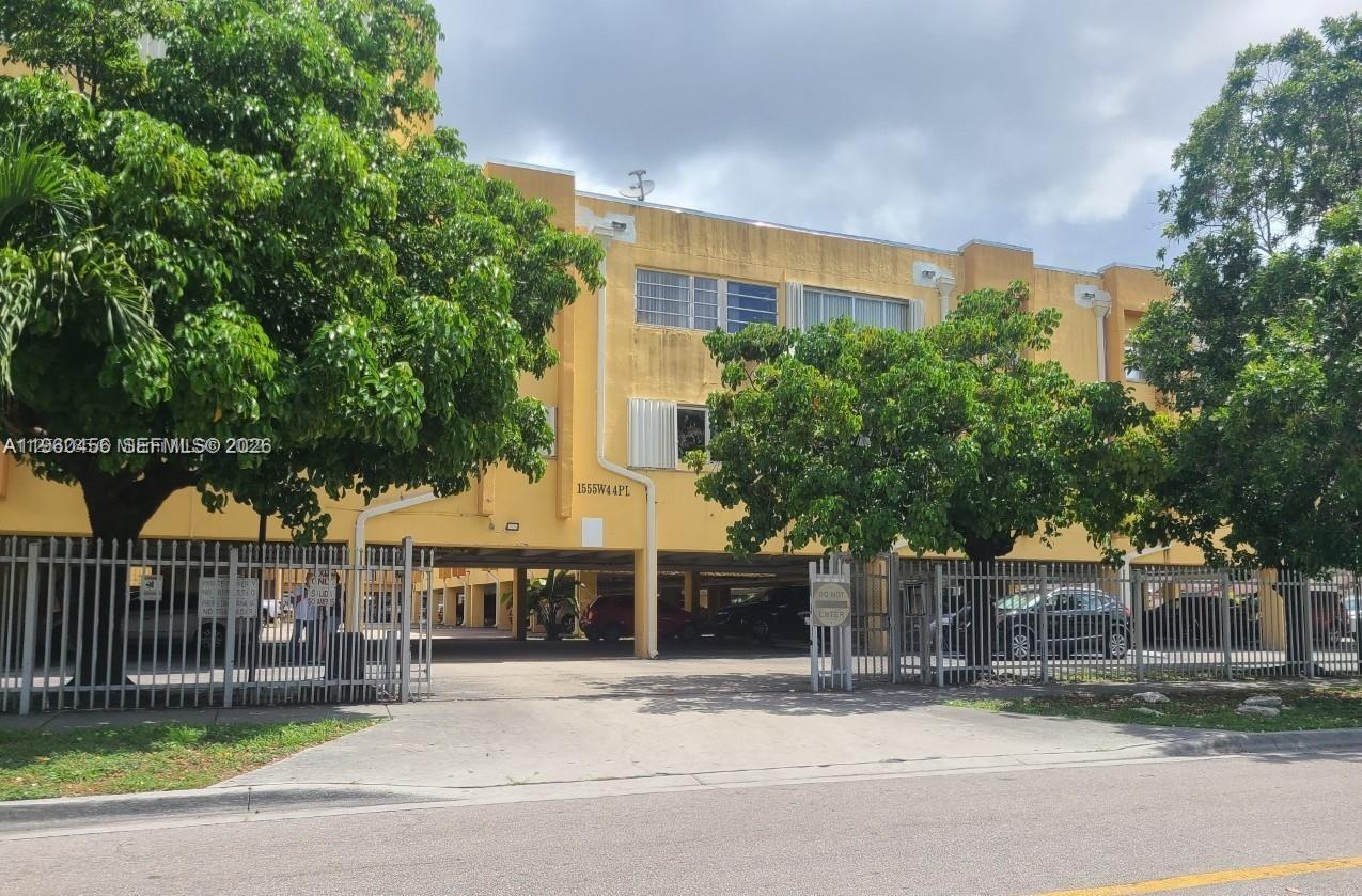 1555 W 44th Place 305, Hialeah, FL 33012, Hialeah