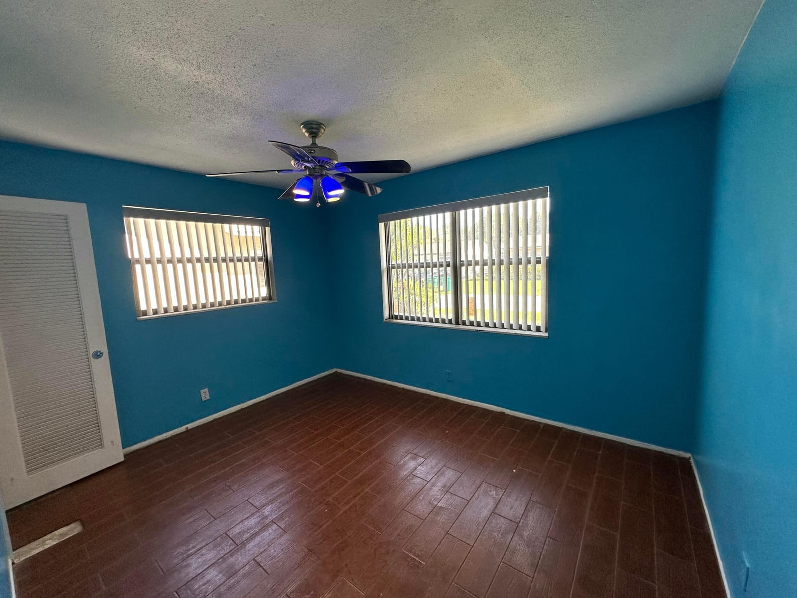 7105 NW 57th Court NW — photo 5