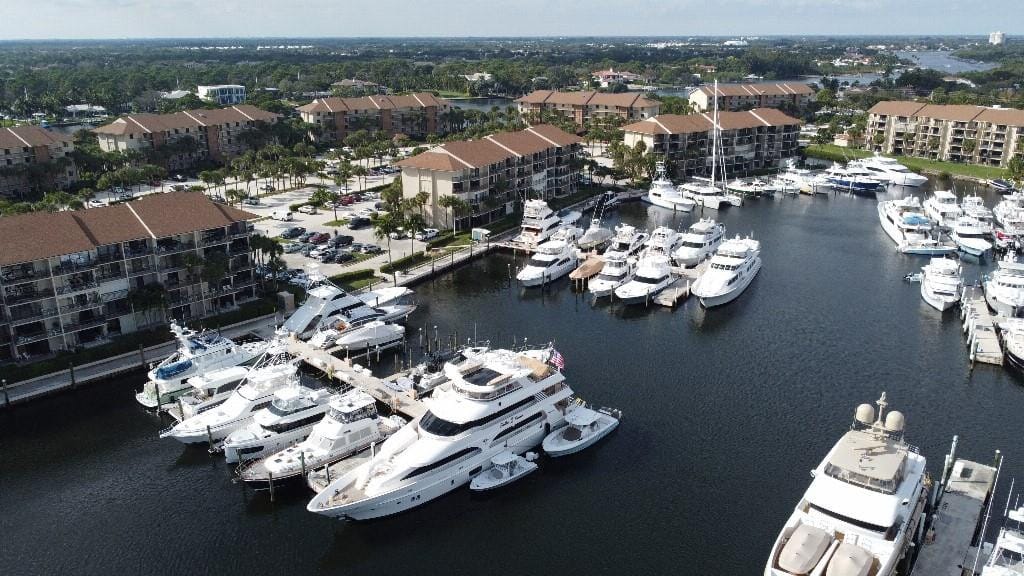 901 Seafarer Circle 101, Jupiter, FL 33477 photo 24