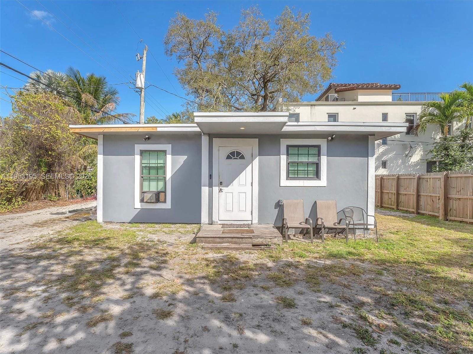 607 SW 10th Street, Fort Lauderdale, FL 33315 photo 2