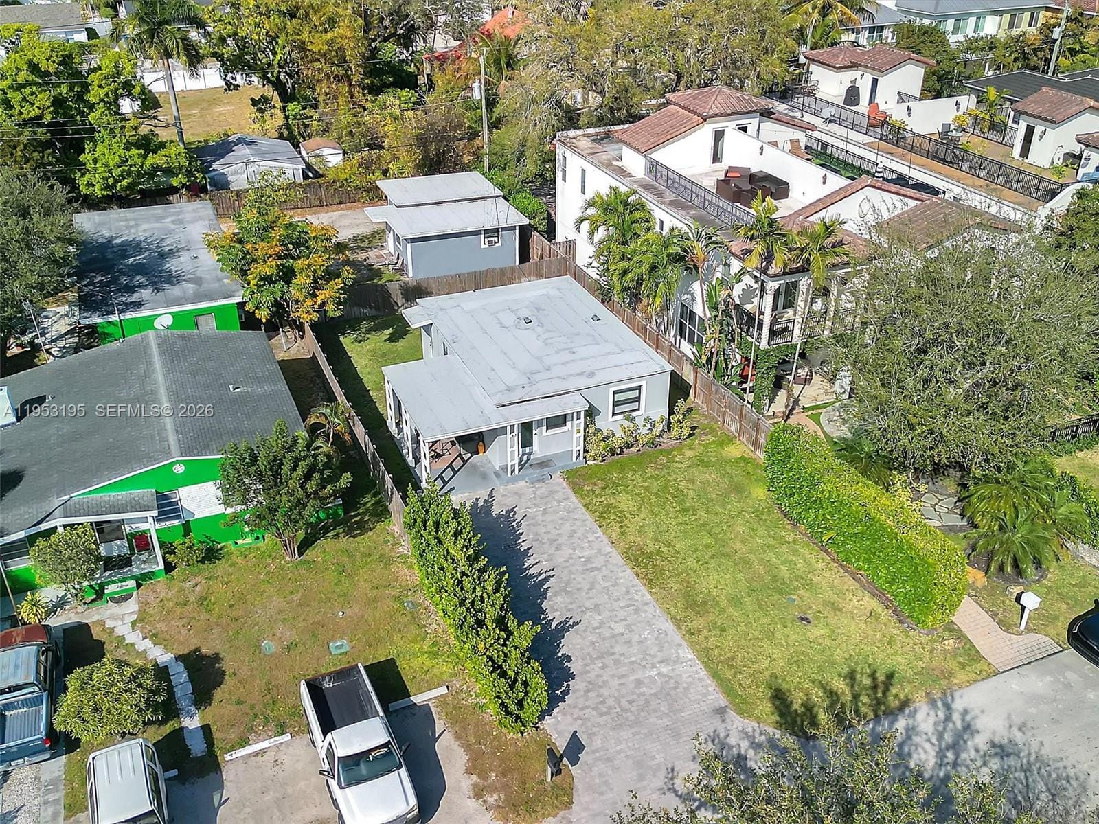 607 SW 10th Street, Fort Lauderdale, FL 33315 photo 5