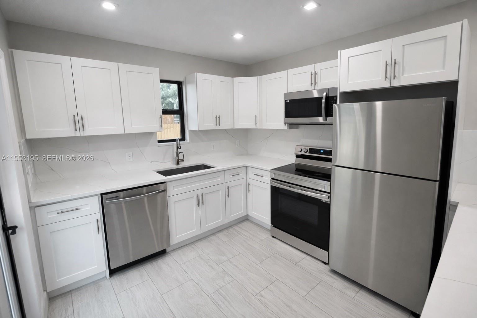 607 SW 10th Street, Fort Lauderdale, FL 33315 photo 9