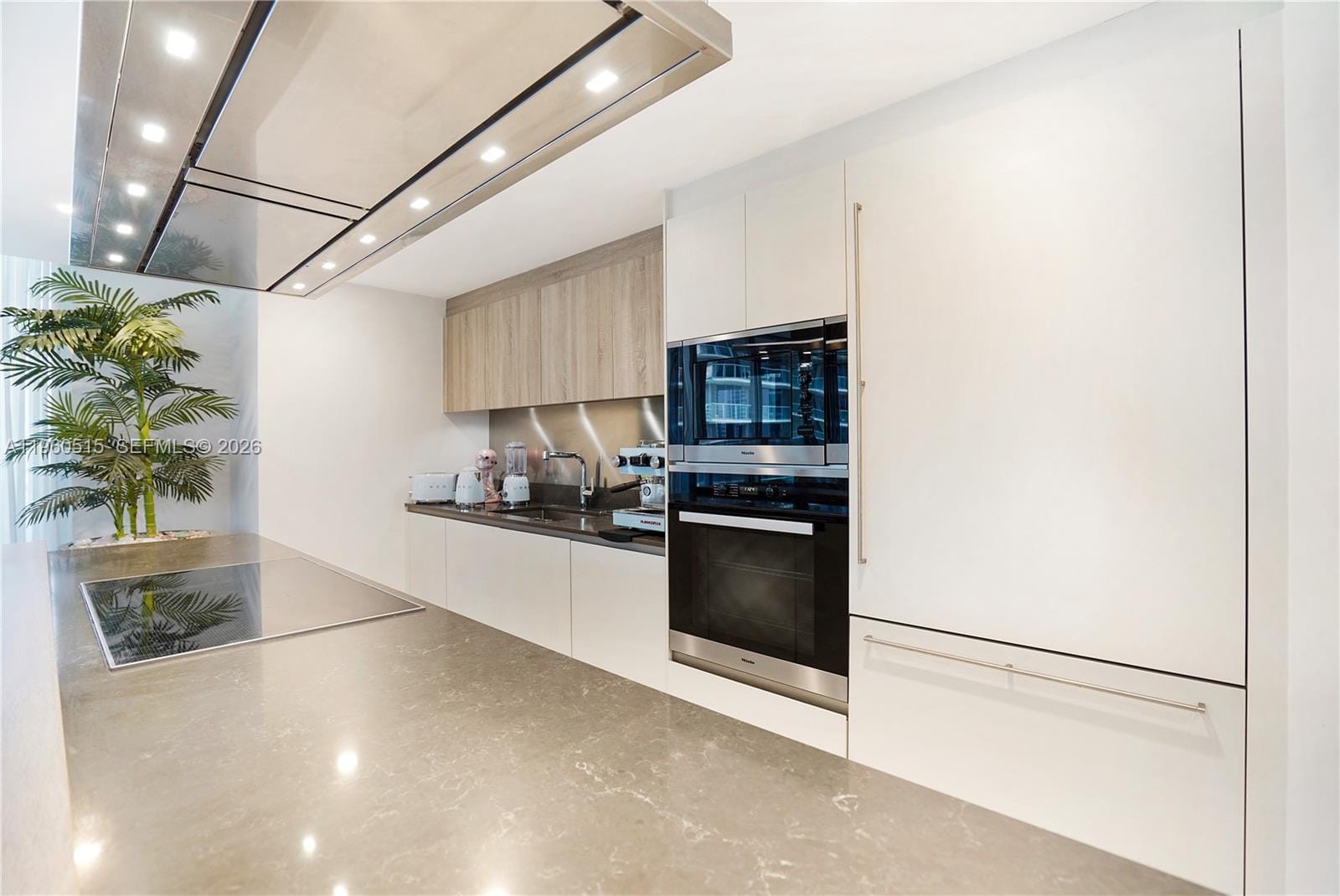 1000 Brickell Plaza 1902 — photo 11