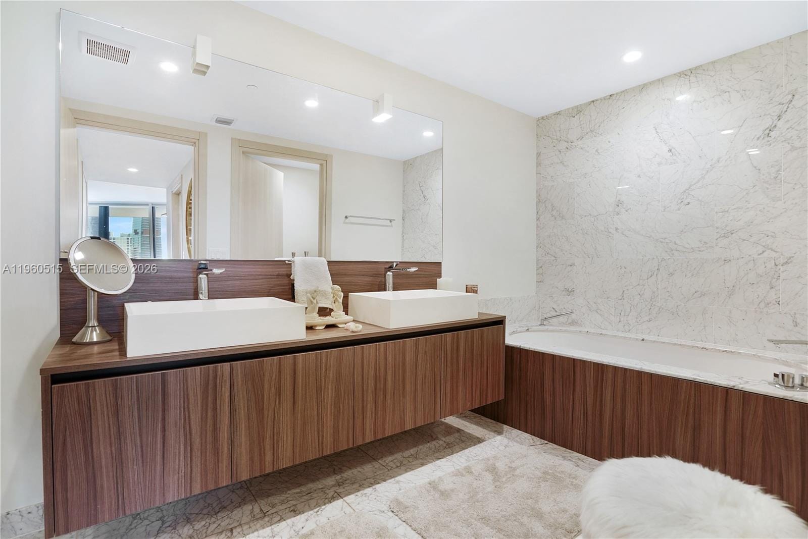 1000 Brickell Plaza 1902, Miami, FL 33131 photo 26