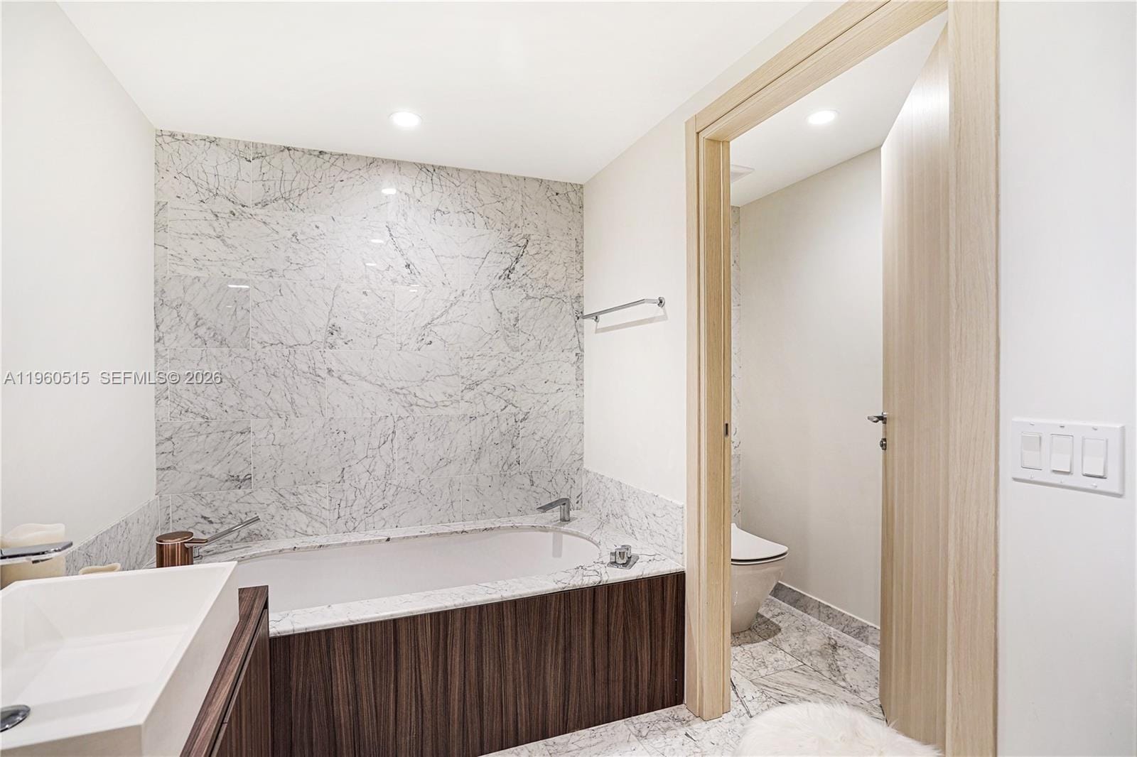 1000 Brickell Plaza 1902, Miami, FL 33131 photo 27