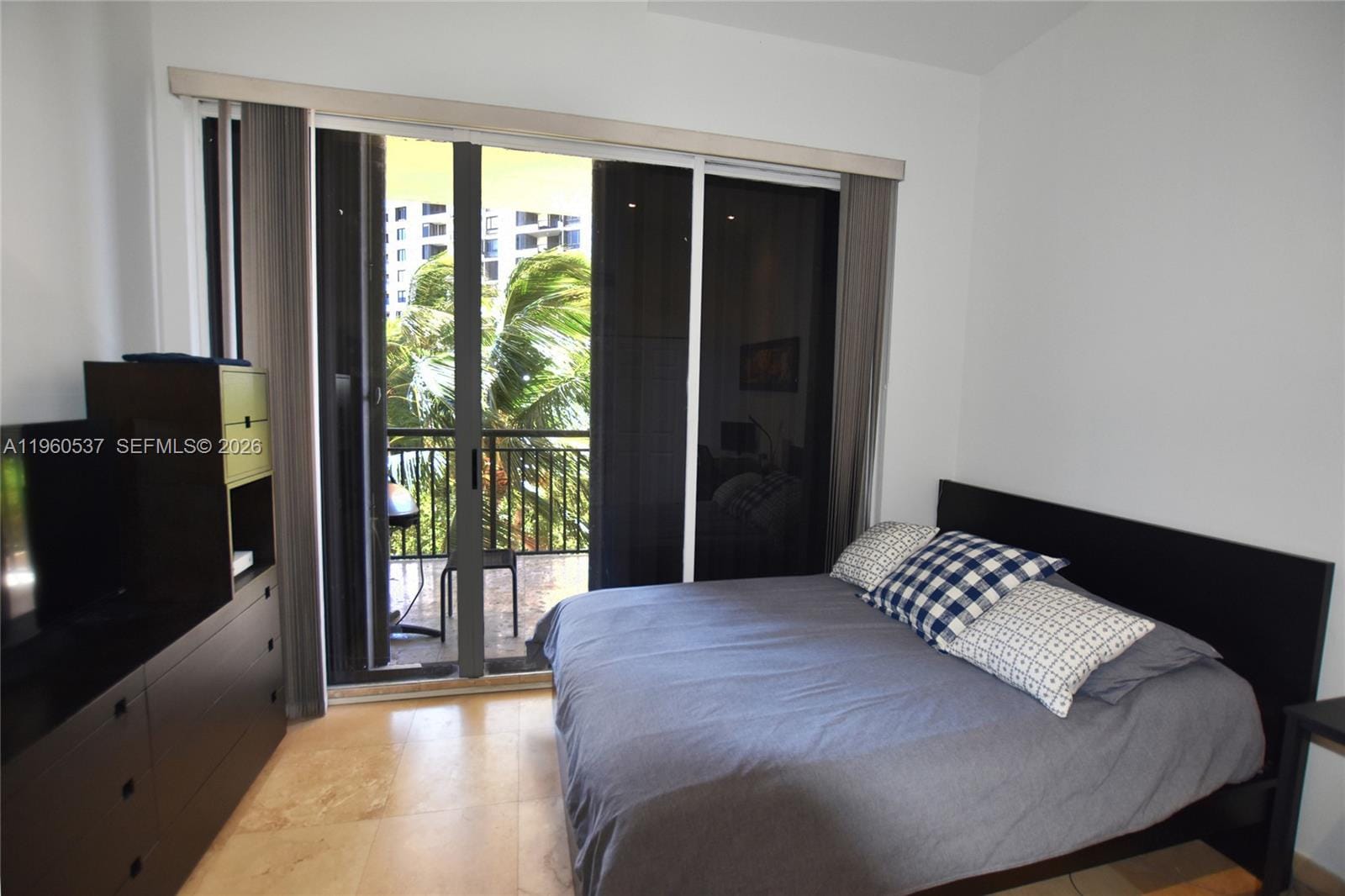 540 Brickell Key Drive 505, Miami, FL 33131 photo 17