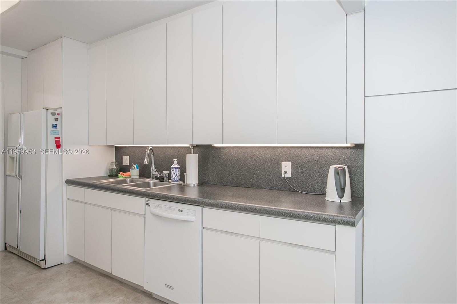 1800 NE 114th Street 1810 — photo 4