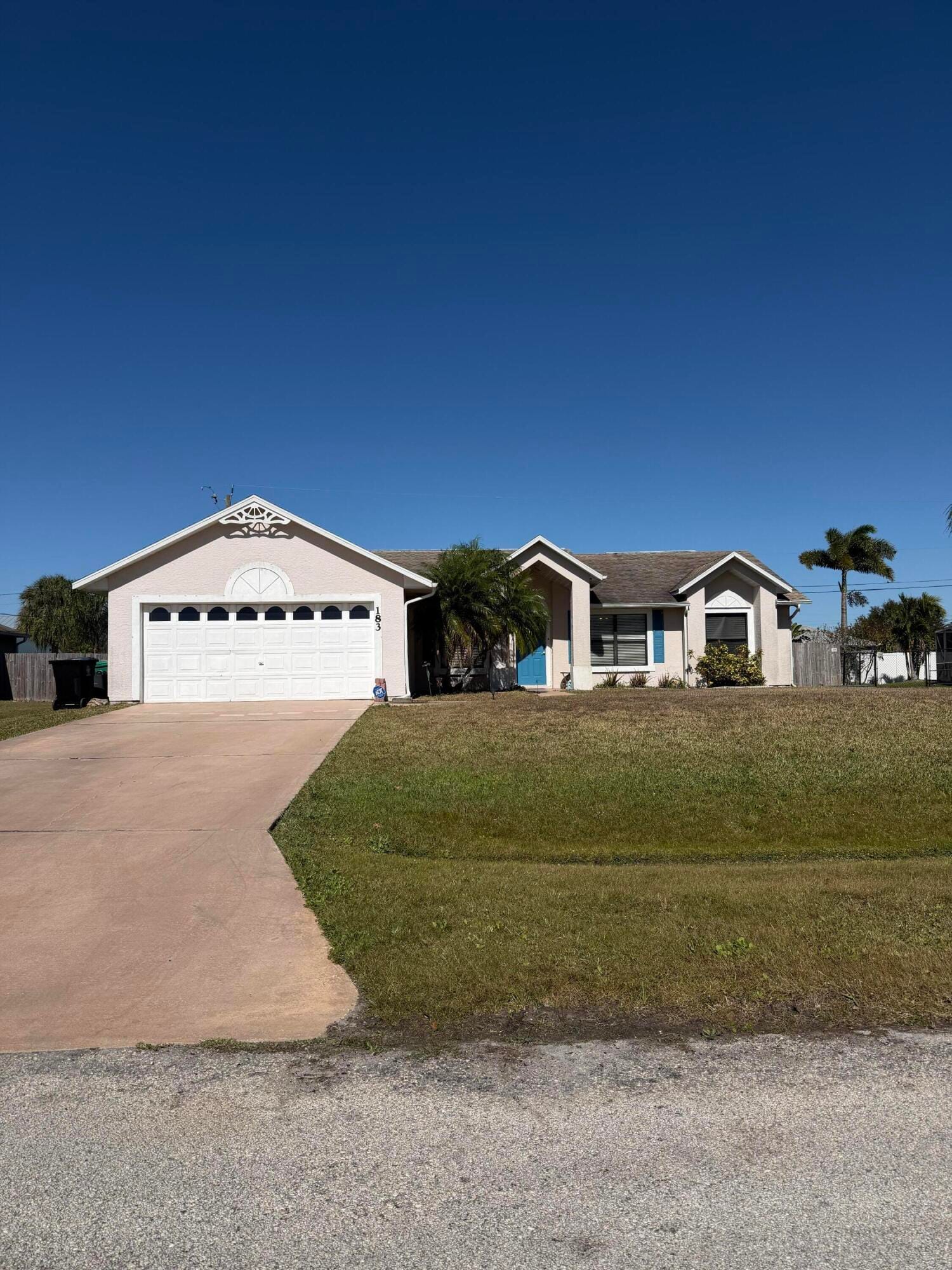 183 SW Hide Place, Port St. Lucie, FL 34953