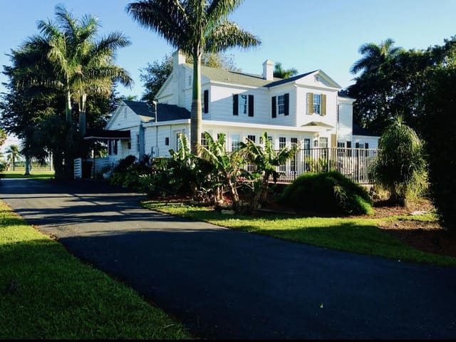 2271 Bacom Point Road, sold in ZIP 33476, Pahokee, FL