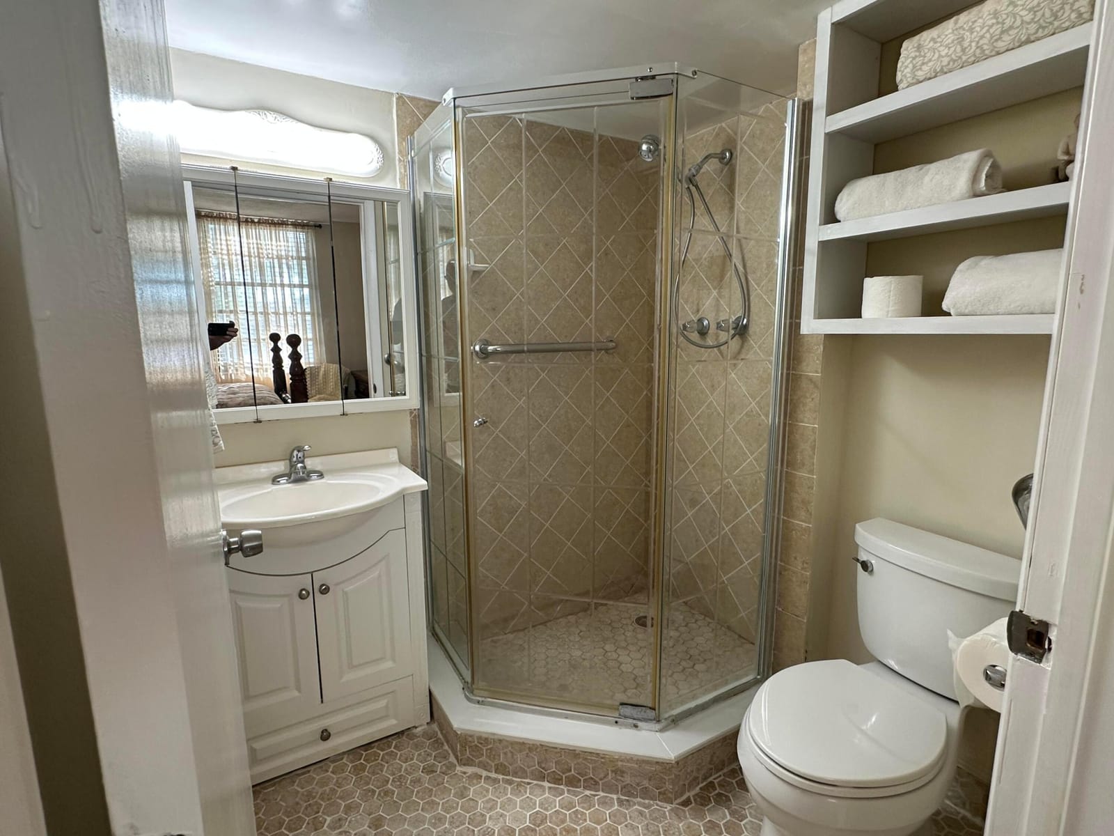 1101 Colony Point Circle 108, Pembroke Pines, FL 33026 photo 21