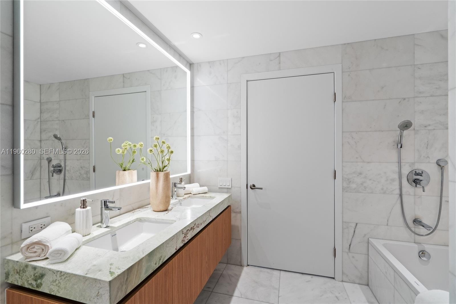 500 Alton 2203, Miami Beach, FL 33139 photo 8