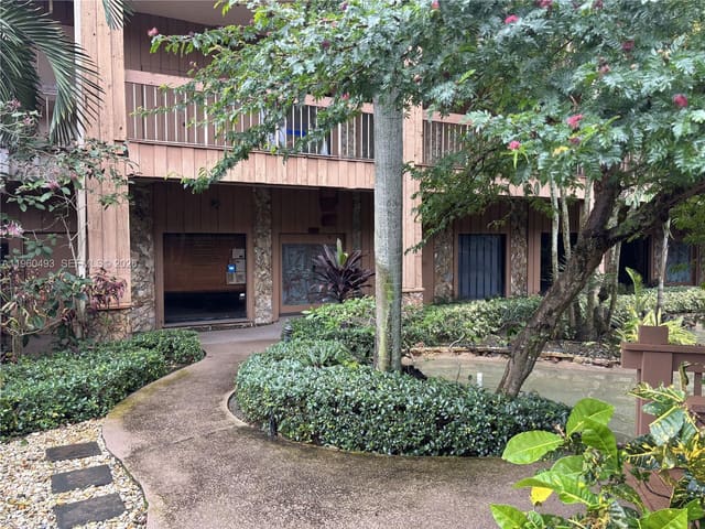 7800 W Oakland Park Boulevard BLD-B #102, Sunrise, FL 33351