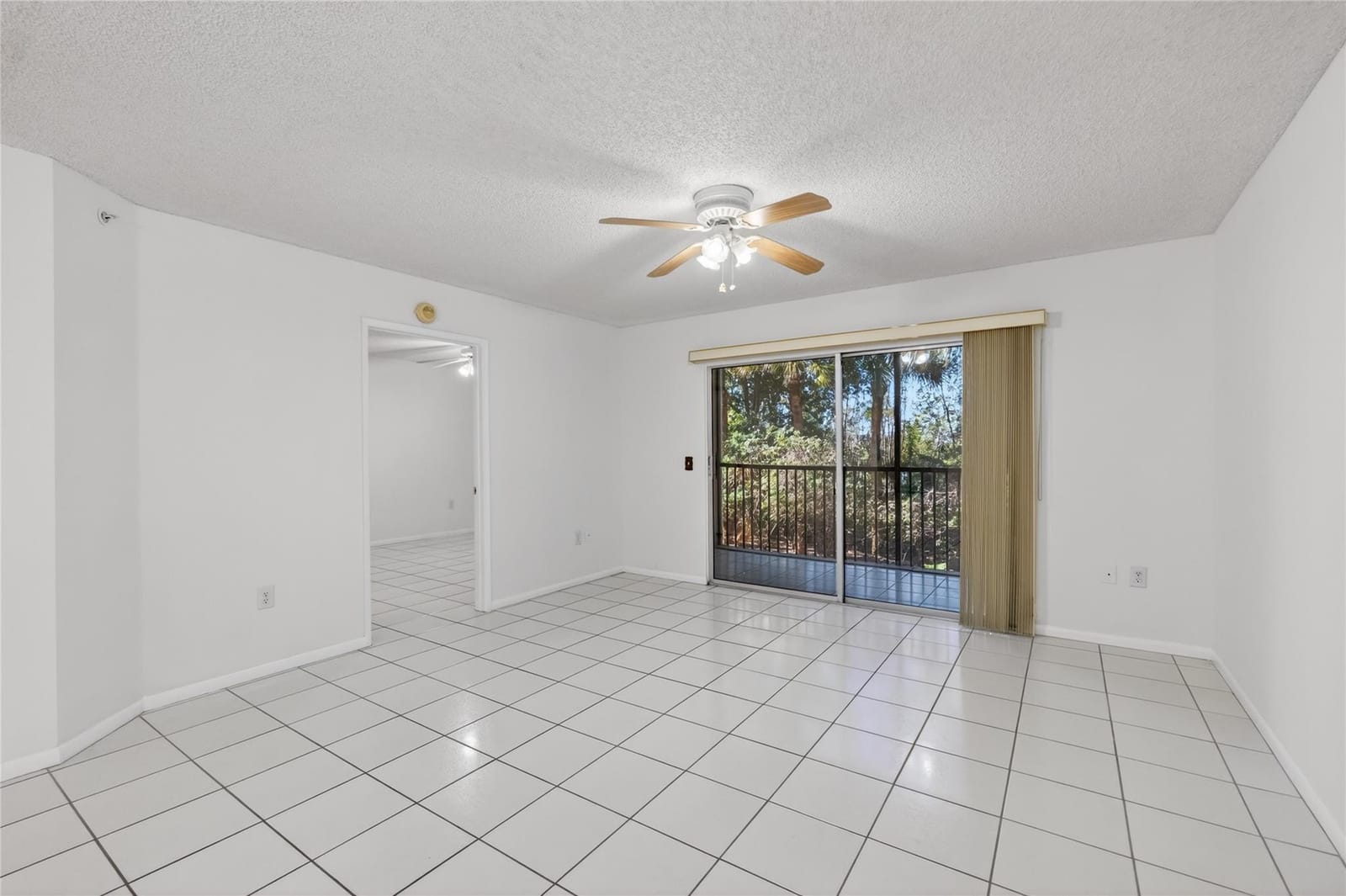 900 SW 142nd Avenue 213l — photo 8