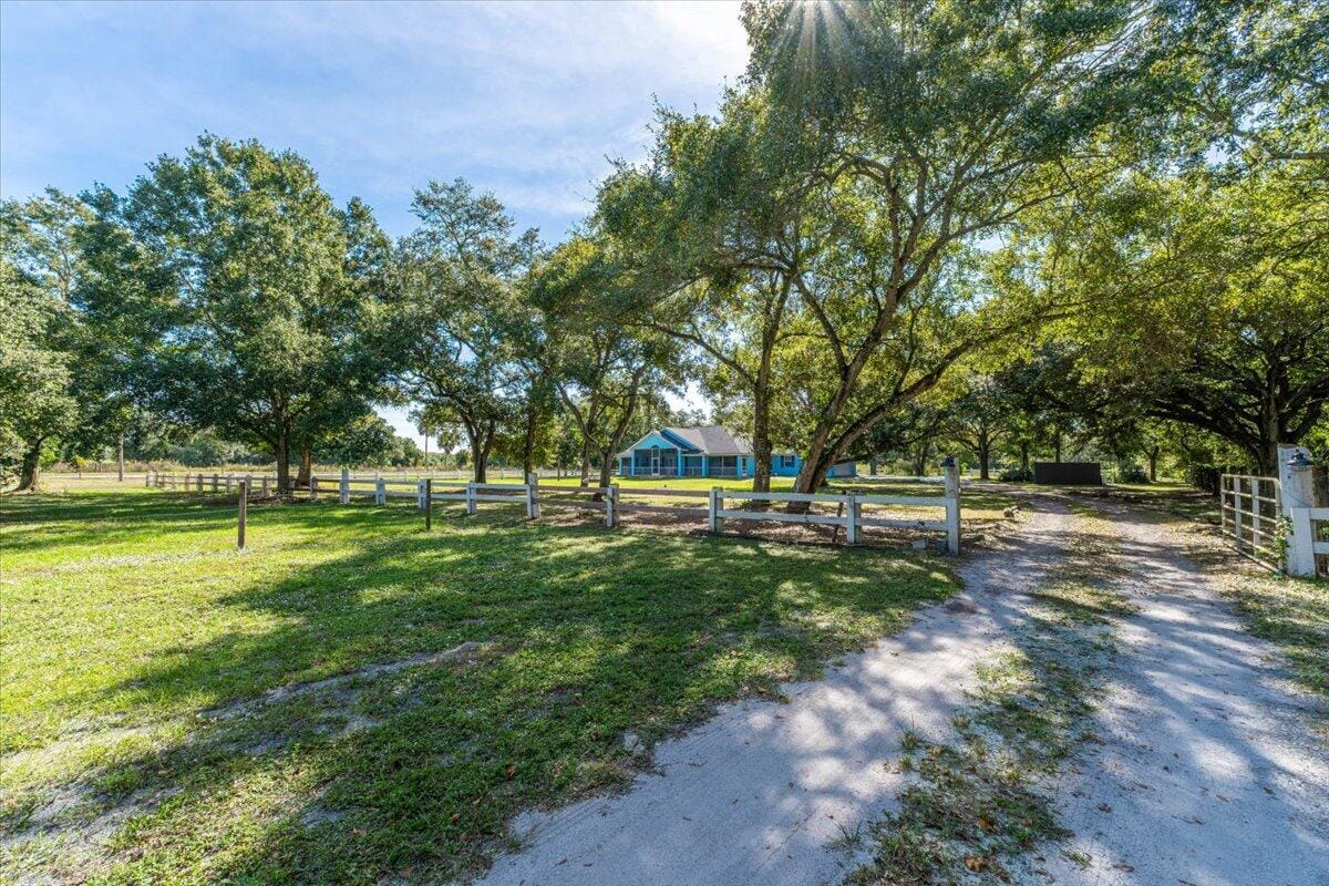 18 NW 144th Drive — photo 3