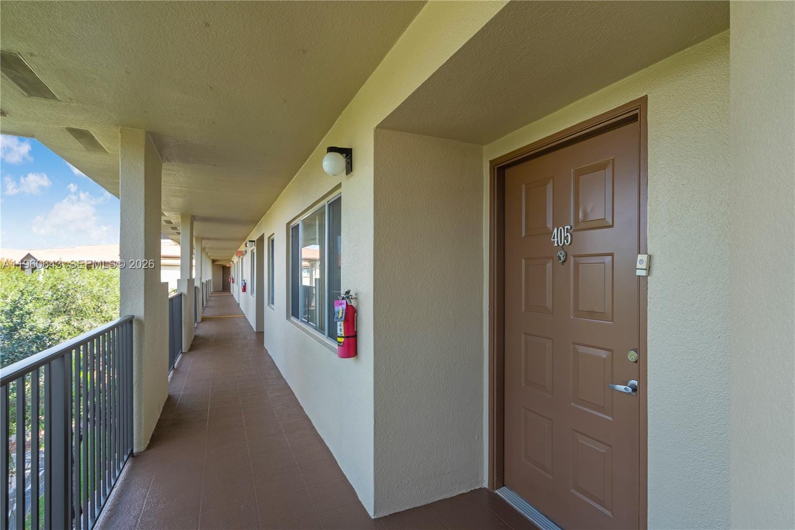 901 SW 141st Avenue 405M, Pembroke Pines, FL 33027 photo 2