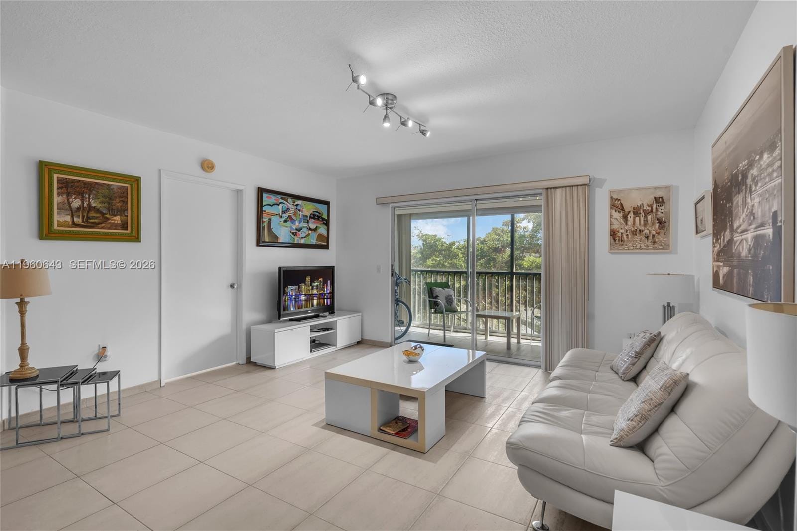 901 SW 141st Avenue 405M, Pembroke Pines, FL 33027 photo 6