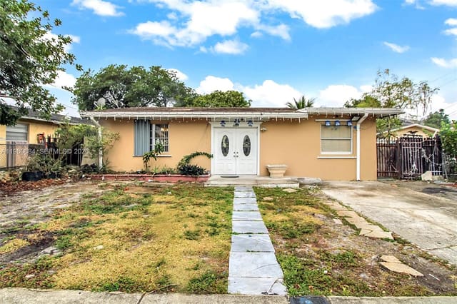 1331 SW 44th Avenue, sold in Rock Hill Sec, Fort Lauderdale, FL
