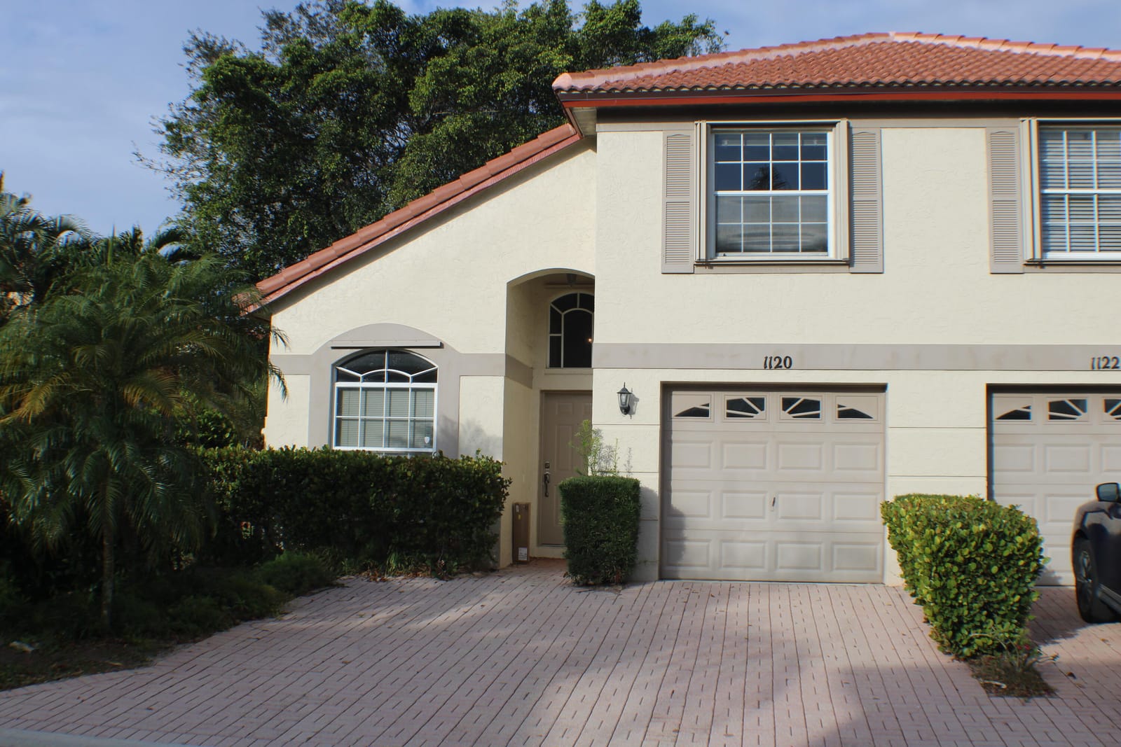 1120 Via Jardin, Riviera Beach, FL 33418