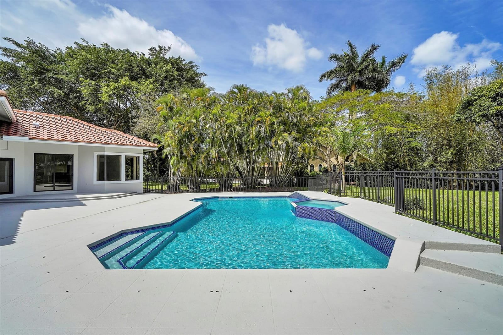 7685 NW 47th Drive, Coral Springs, FL 33067 photo 30