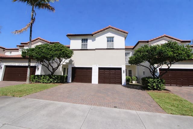 11531 NW 79th Lane, Doral, FL 33178